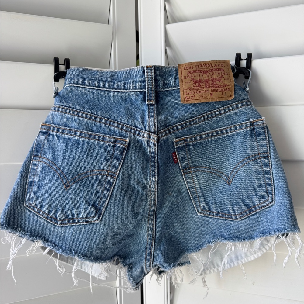 Levi's Women’s Light Blue 517 Denim Jean Shorts Size 7 JR L